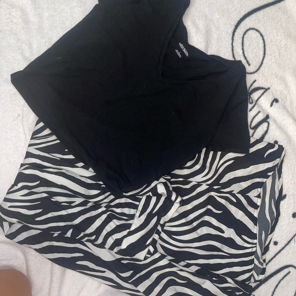midi skirt and crop top styled 2pc zebra bundle 🦓